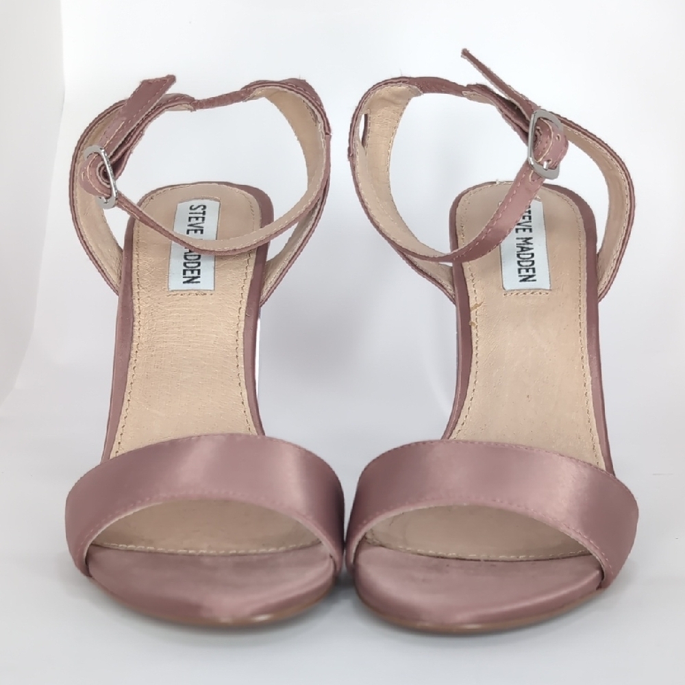 Lucite Heels - Picture 3 of 7